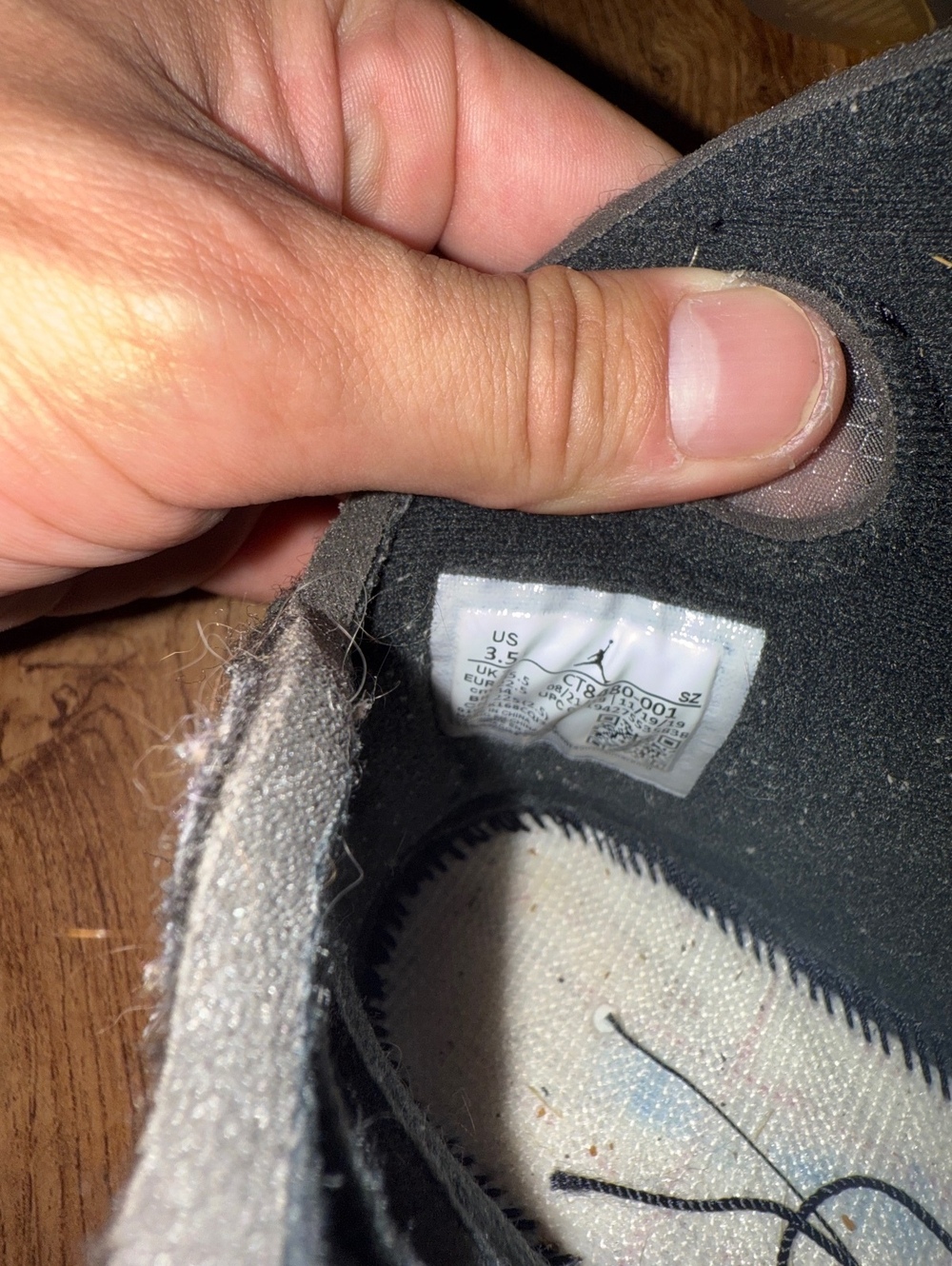 Jordan 5 Retro Off-White Black - Picture 8 of 8